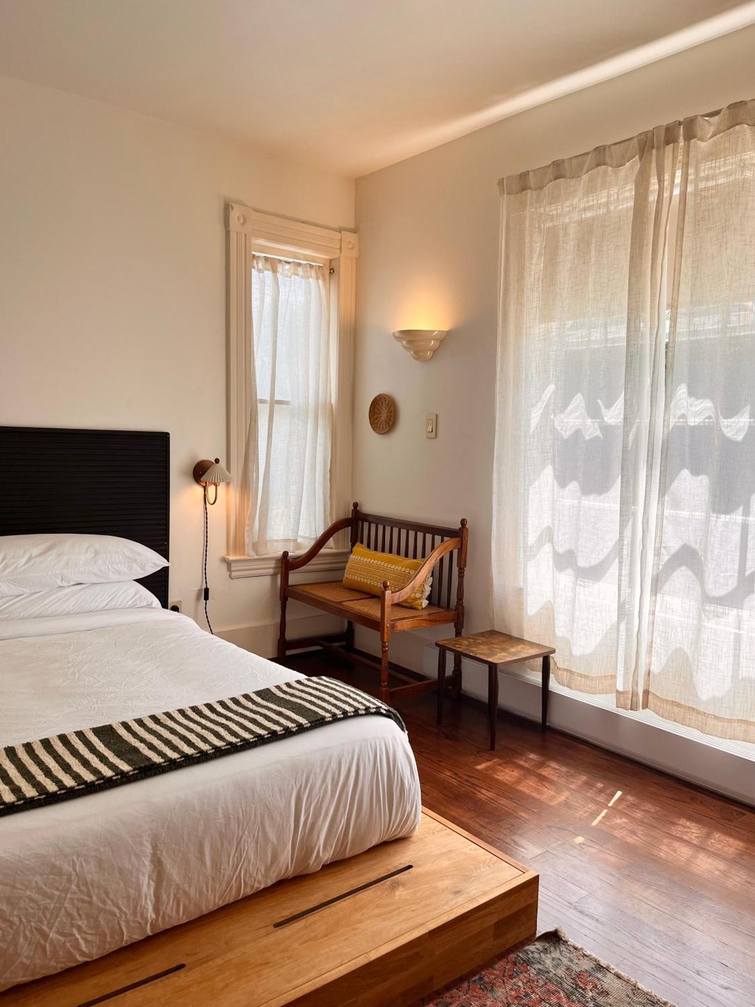 Eastwind Hotel לייק פלאסיד מראה חיצוני תמונה